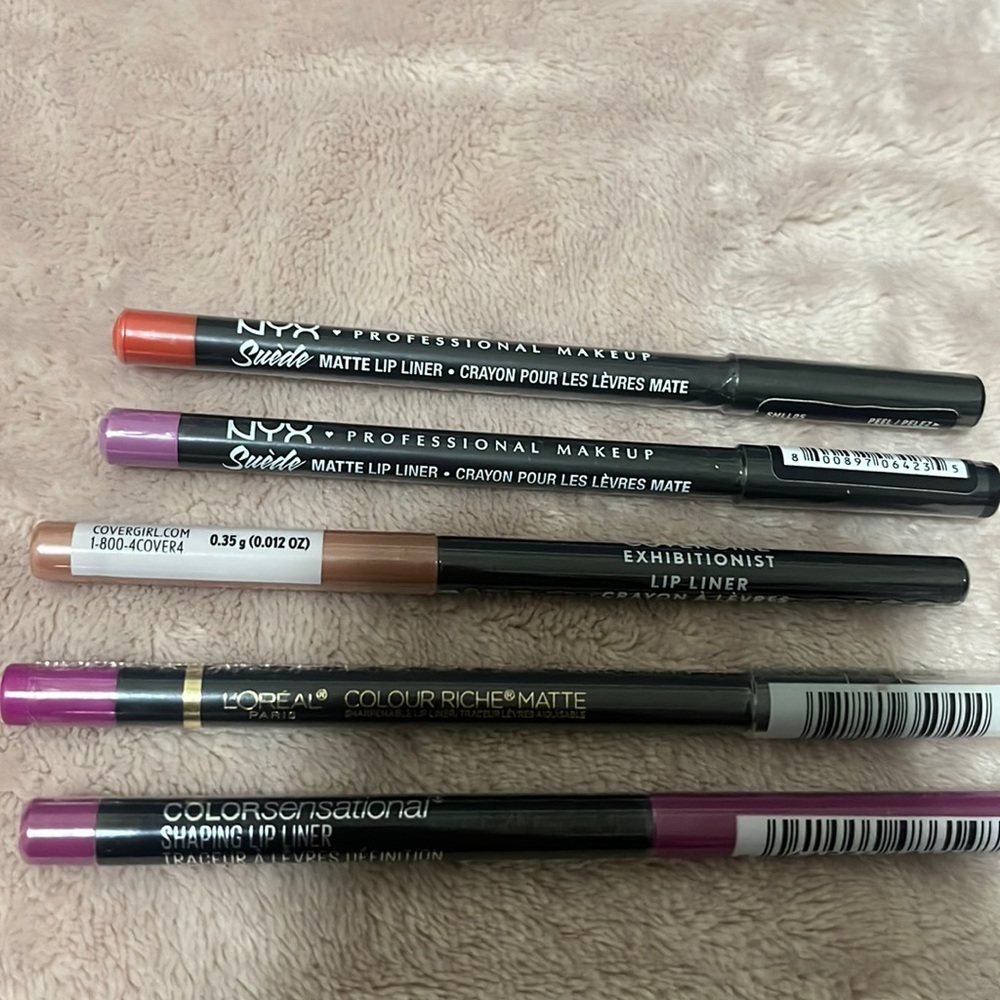 Lip Liners